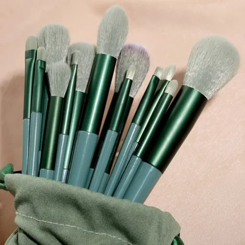 13pcs Green Makeup Brush Set, Portable Soft Brush Kit for Powder, Foundation, Blusher, Eye Shadow - Cosmetic Tools Set with Clot